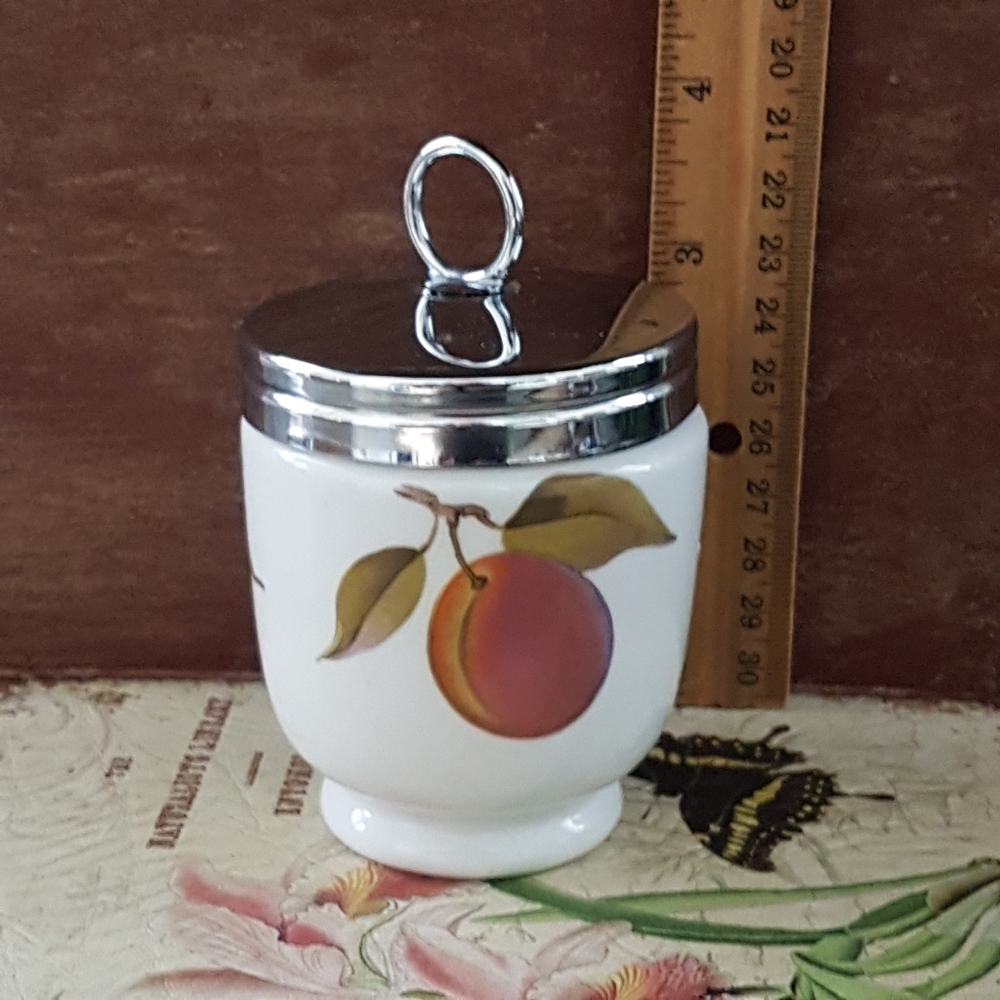 Royal Worcester Evesham Egg Coddler Vintage Ceramic Boiled Cooker Cup - Picture 7 of 10